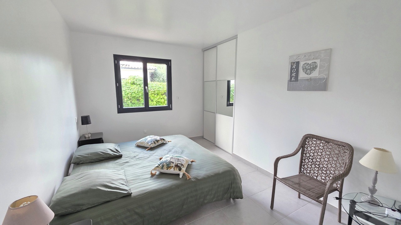 Photo of Bedroom in Pinarellu