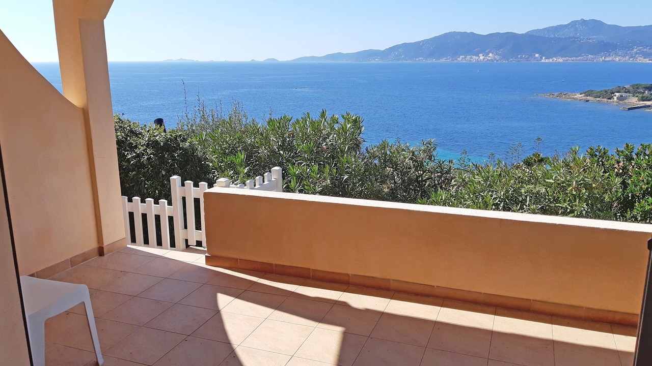 Photo of Patio Balcony in Porticcio