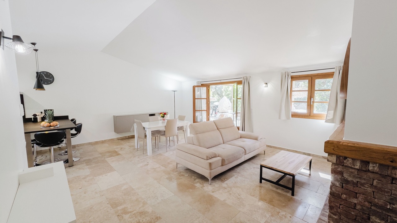 Photo of Livingroom in Pinarellu