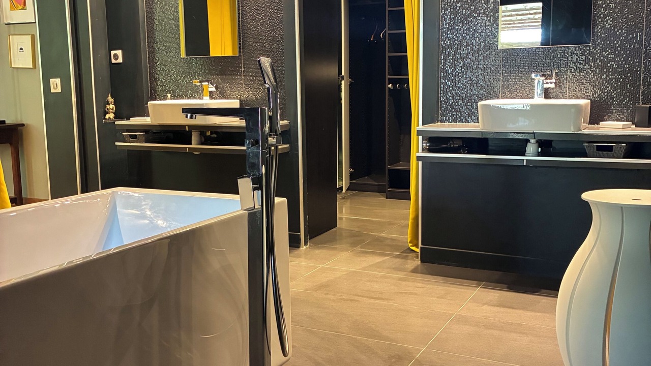 Photo of Bathroom in Oletta