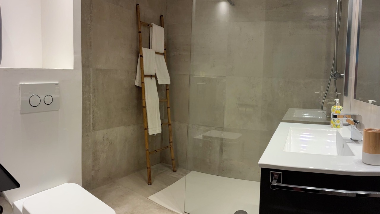 Photo of Bathroom in Oletta
