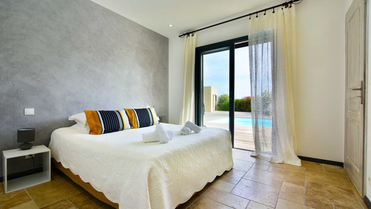 Photo of Bedroom in Cirendinu