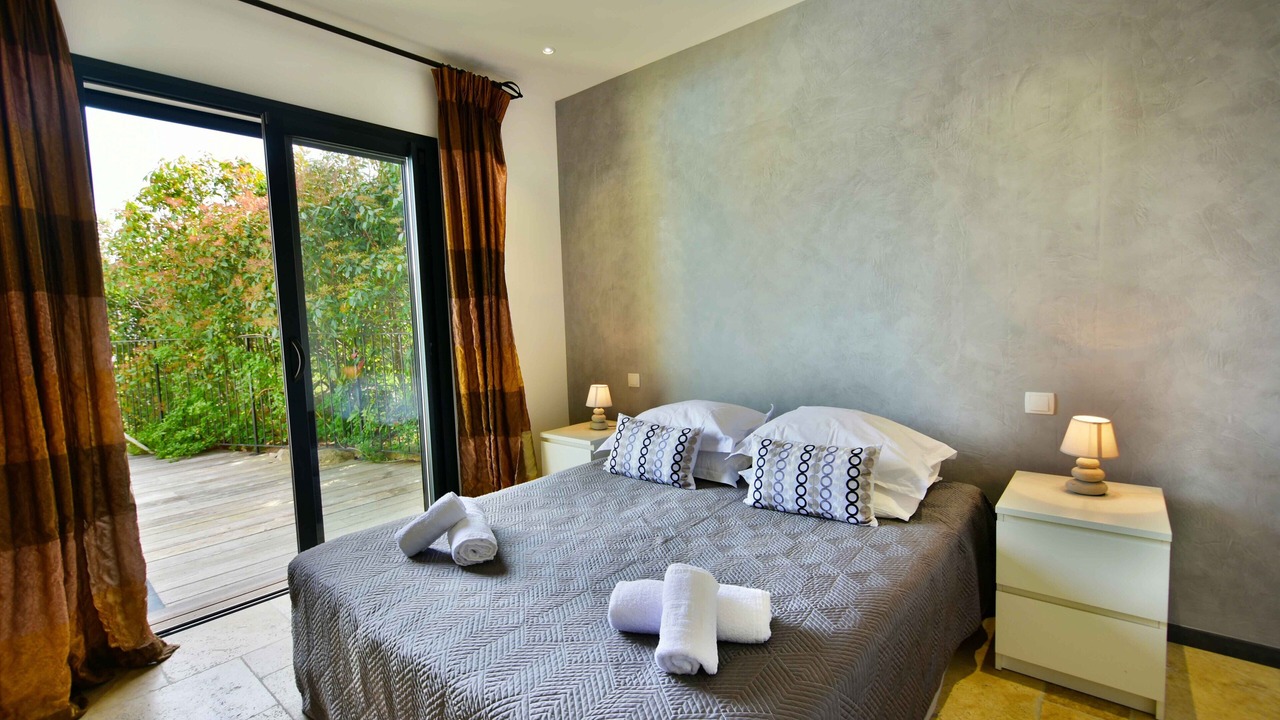 Photo of Bedroom in Cirendinu