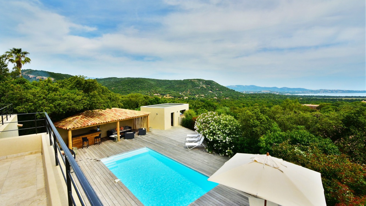 Photo of Outdoor in Cirendinu