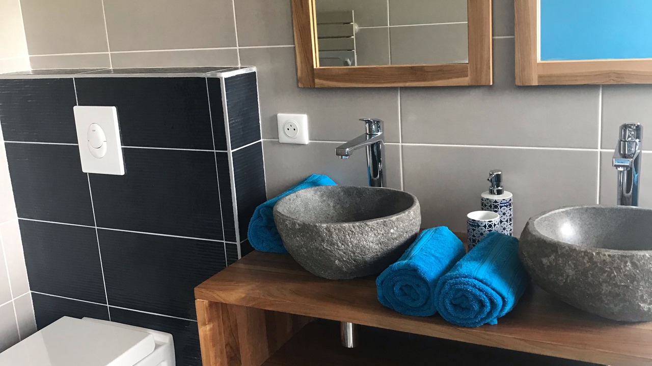 Photo of Bathroom in Cirendinu