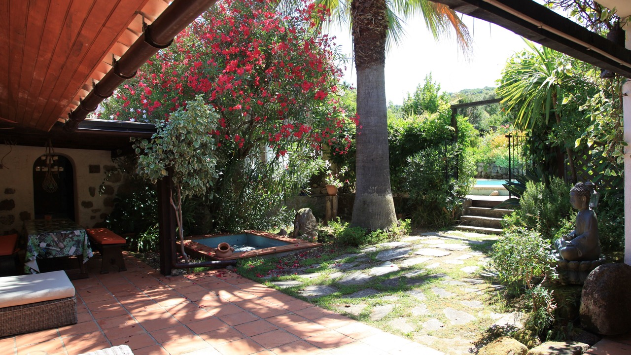 Photo of Patio Balcony in Orcino