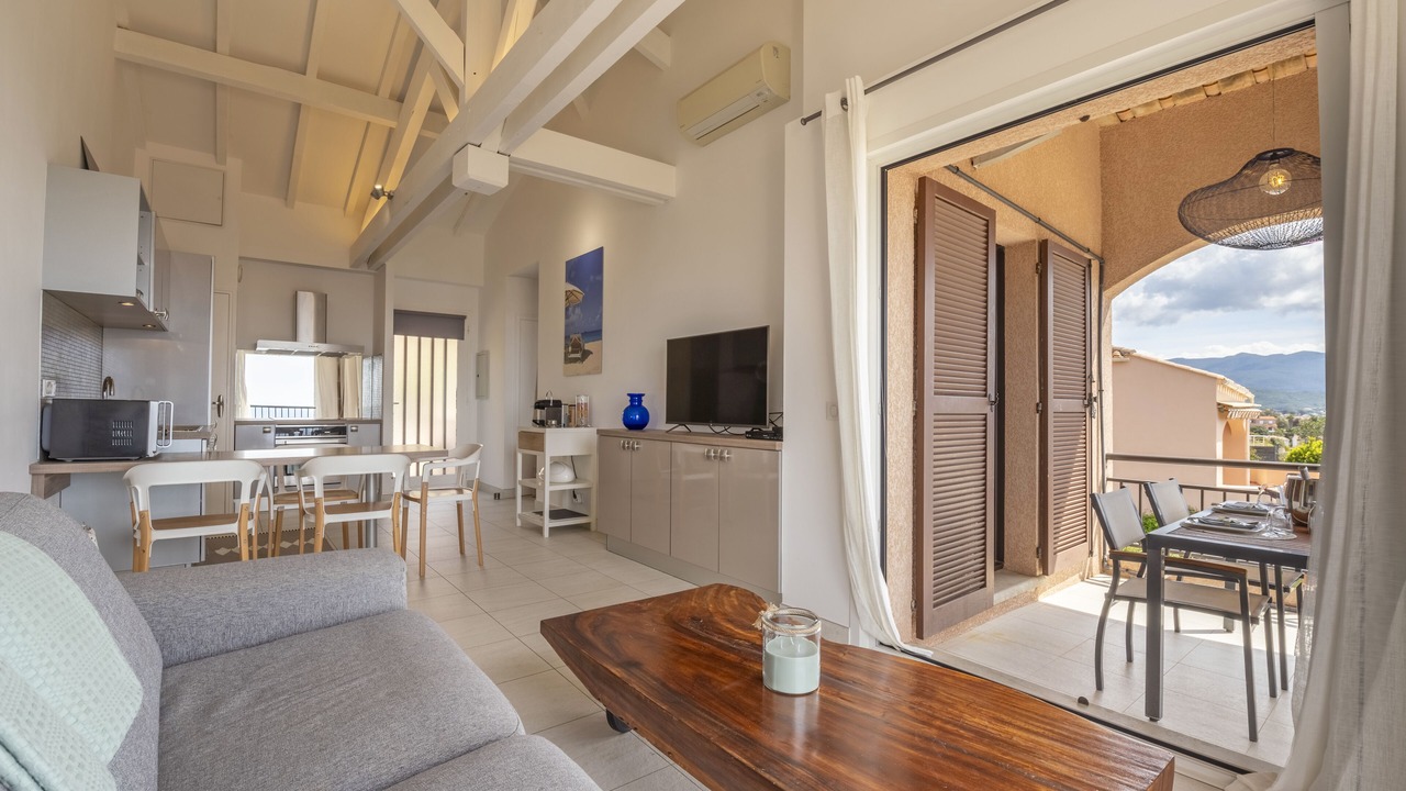 Photo of Livingroom in Porticcio