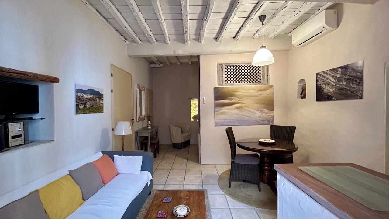 Photo of Livingroom in Bonifacio