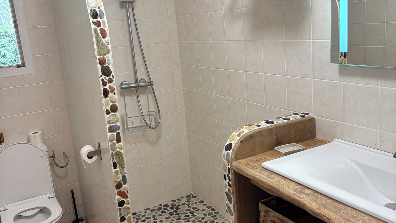 Photo of Bathroom in Oletta