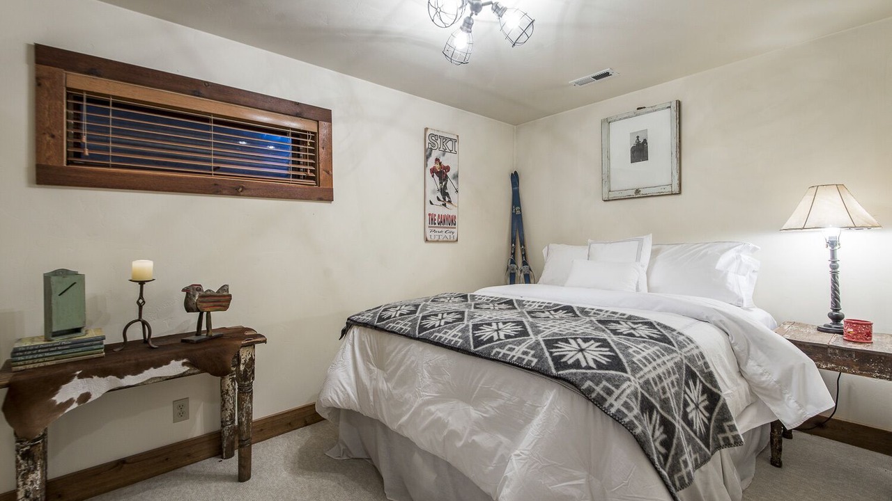 Photo of Bedroom in Sundance