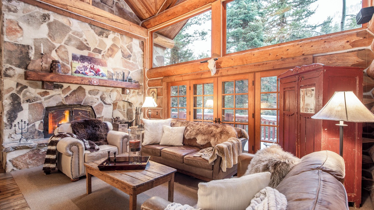 Photo of Livingroom in Sundance