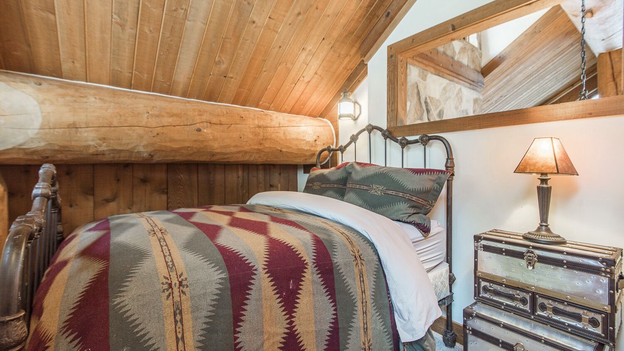 Photo of Bedroom in Sundance