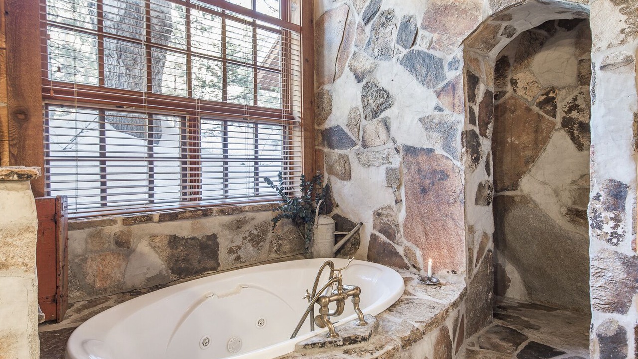 Photo of Bathroom in Sundance
