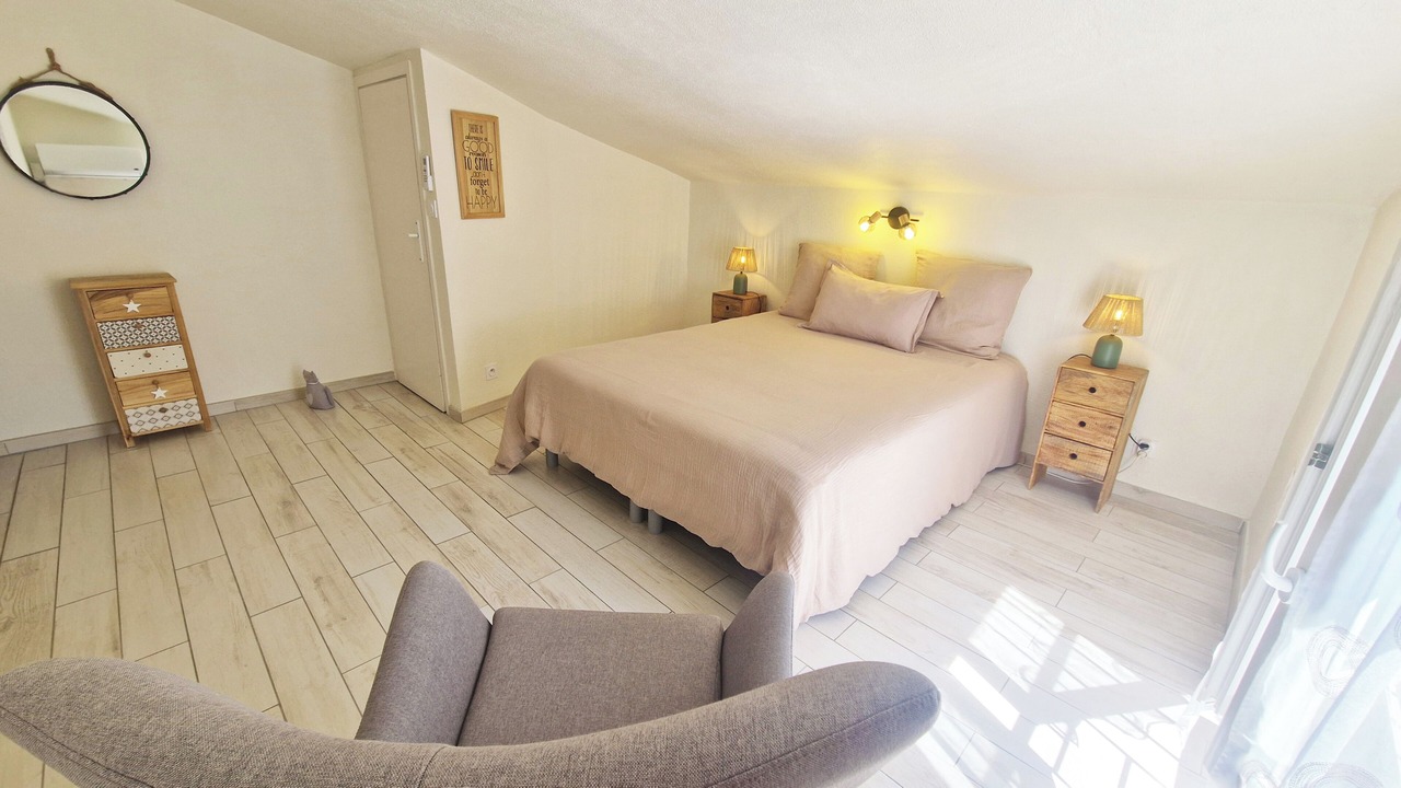 Photo of Bedroom in Pineto