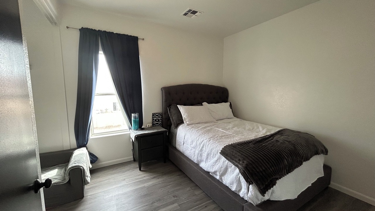 Photo of Bedroom in Roseview