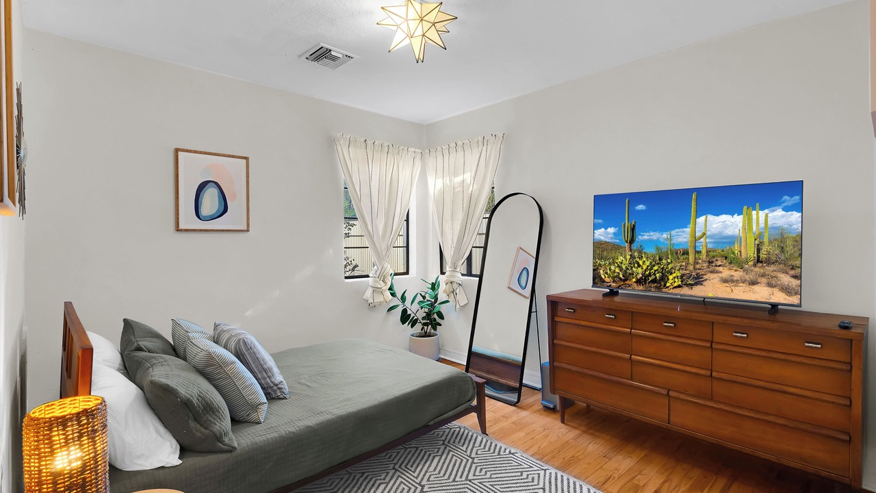 Photo of Bedroom in Armory Park