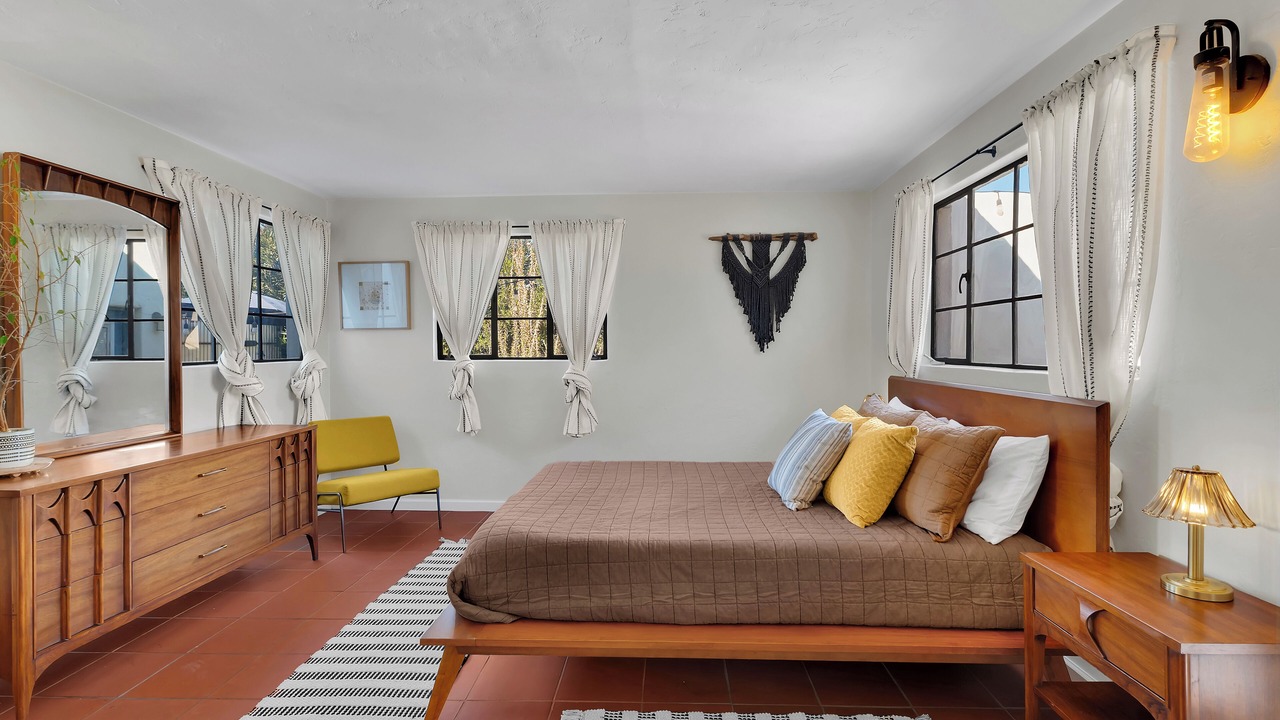 Photo of Bedroom in Armory Park