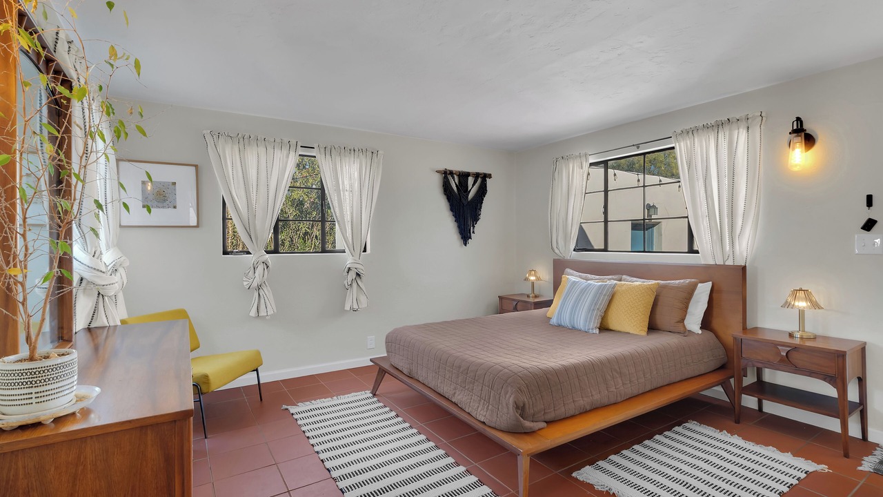 Photo of Bedroom in Armory Park