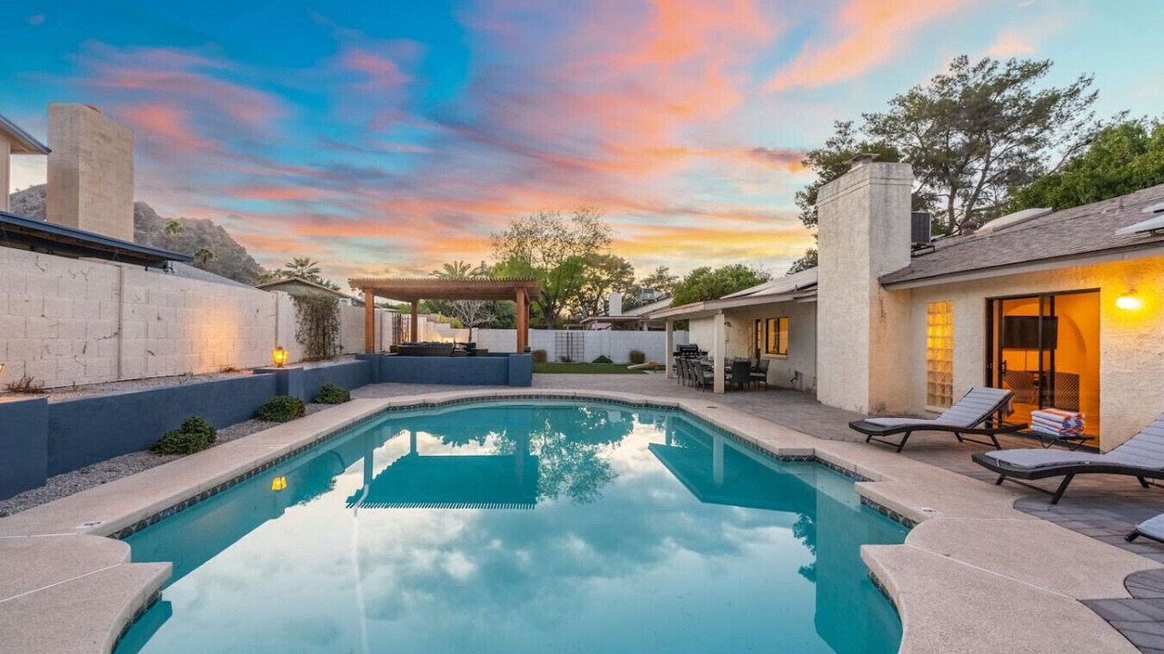 Photo of Outdoor in Paradise Valley Village