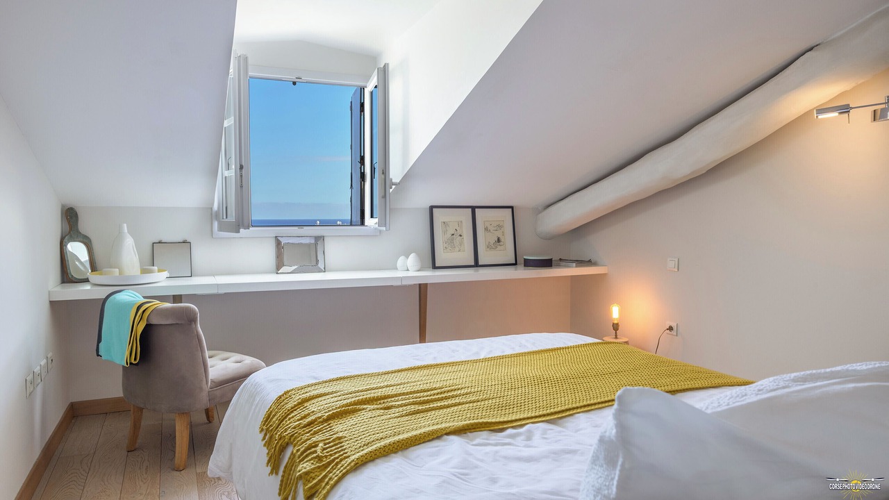 Photo of Bedroom in Bastia