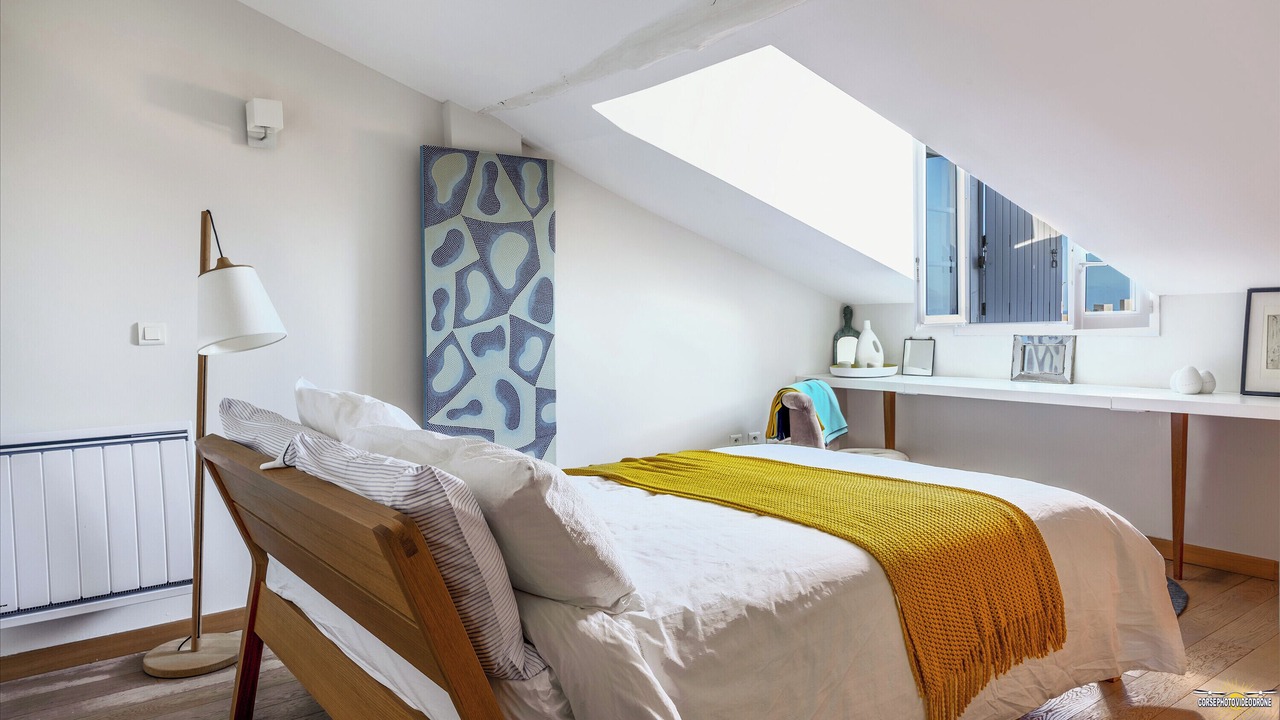 Photo of Bedroom in Bastia