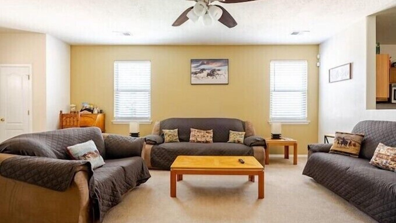 Photo of Livingroom in Westgate Heights