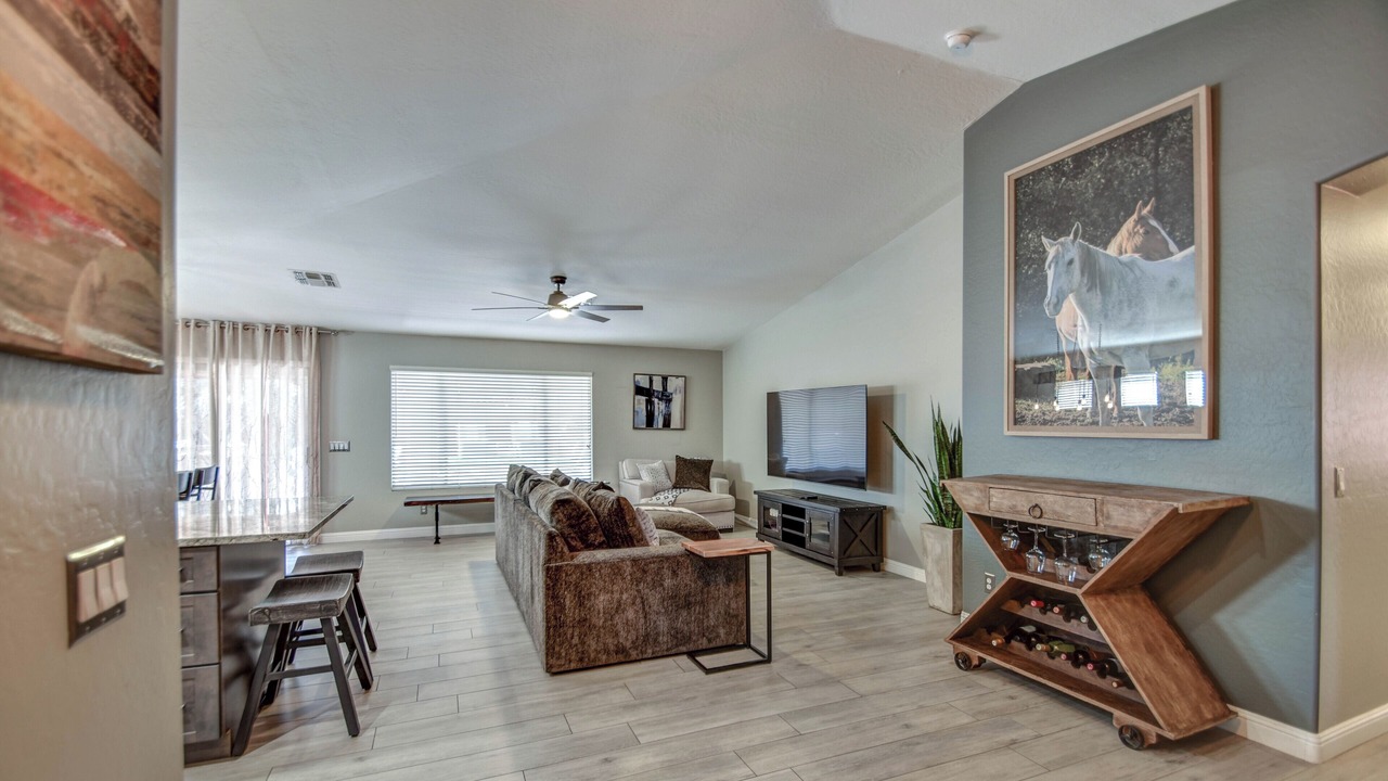 Photo of Livingroom in Gilbert