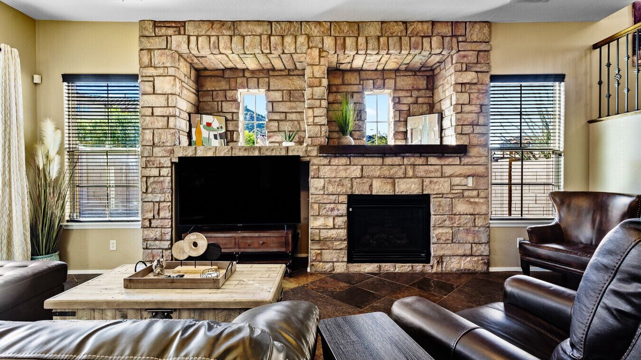 Photo of Livingroom in Estrella Mountain Ranch