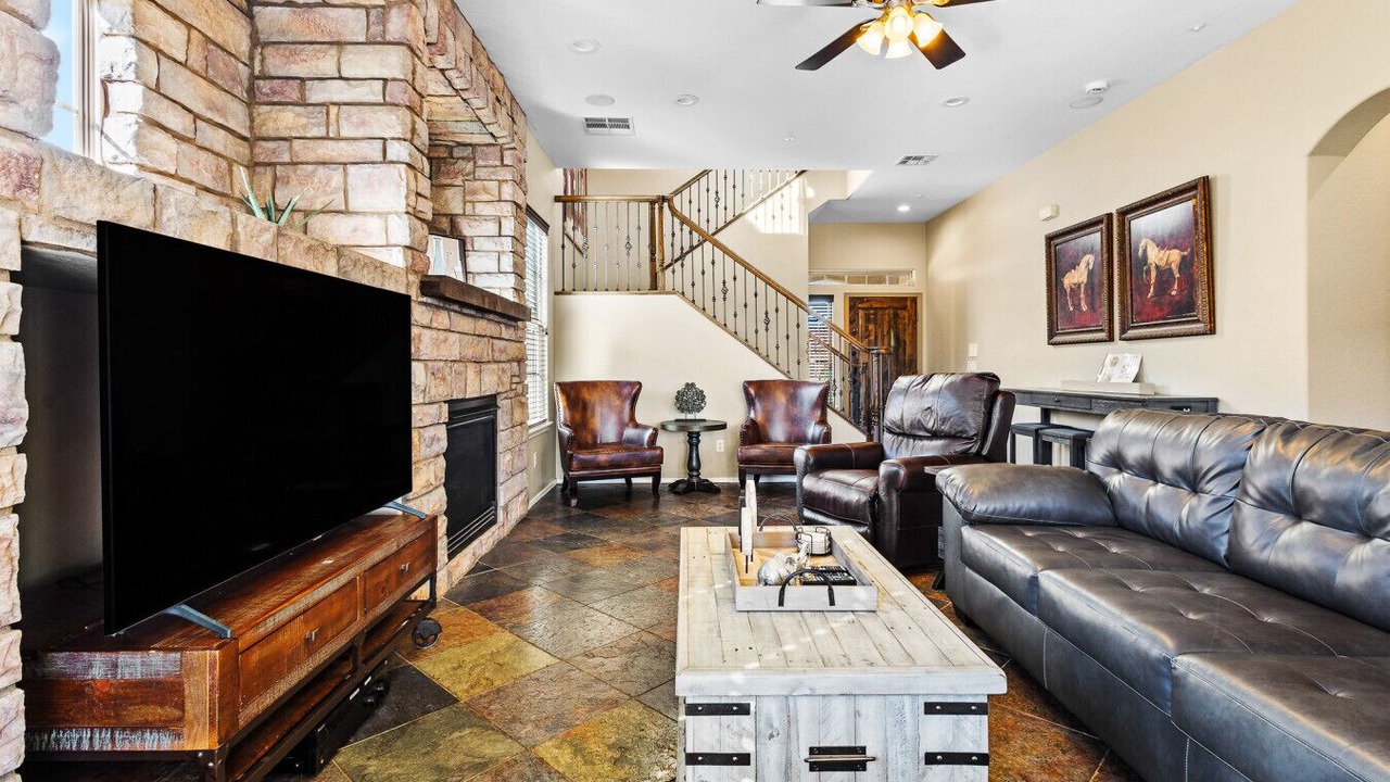 Photo of Livingroom in Estrella Mountain Ranch