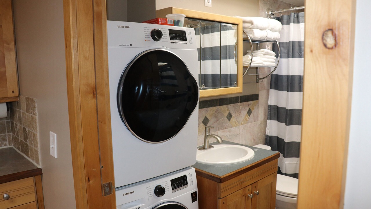 Photo of Bathroom in Sandy