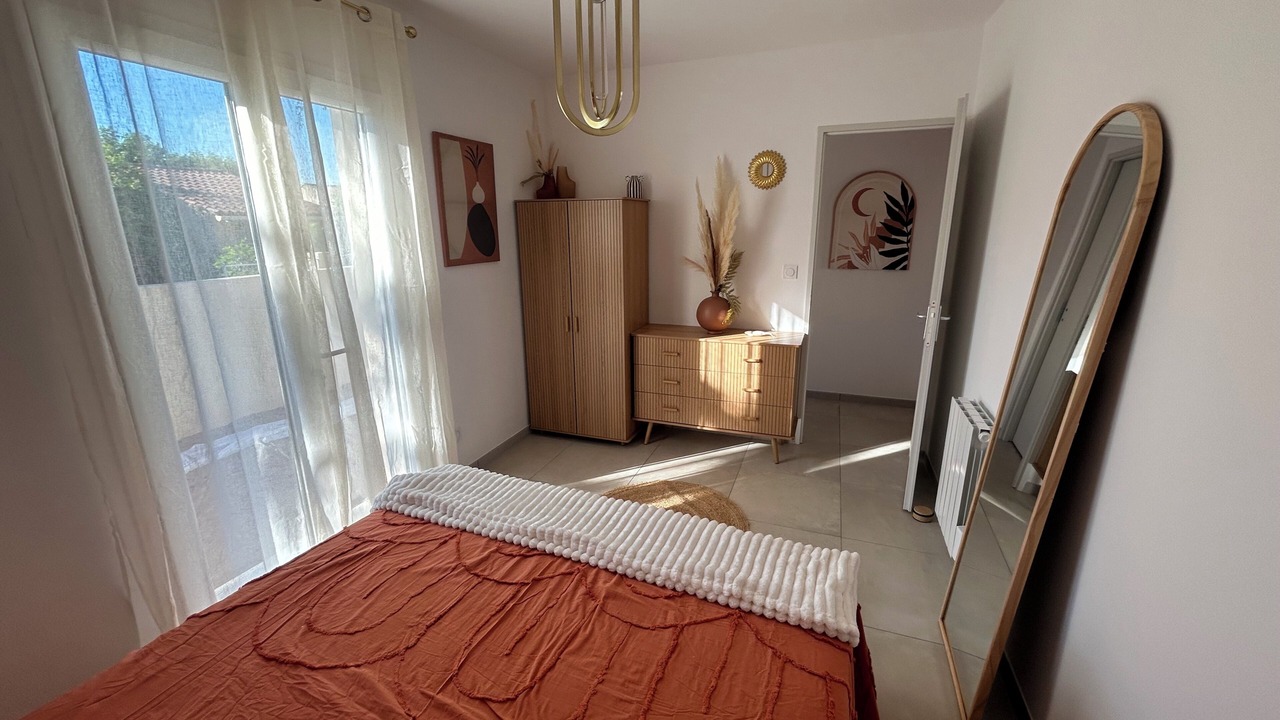 Photo of Bedroom in Sorgues