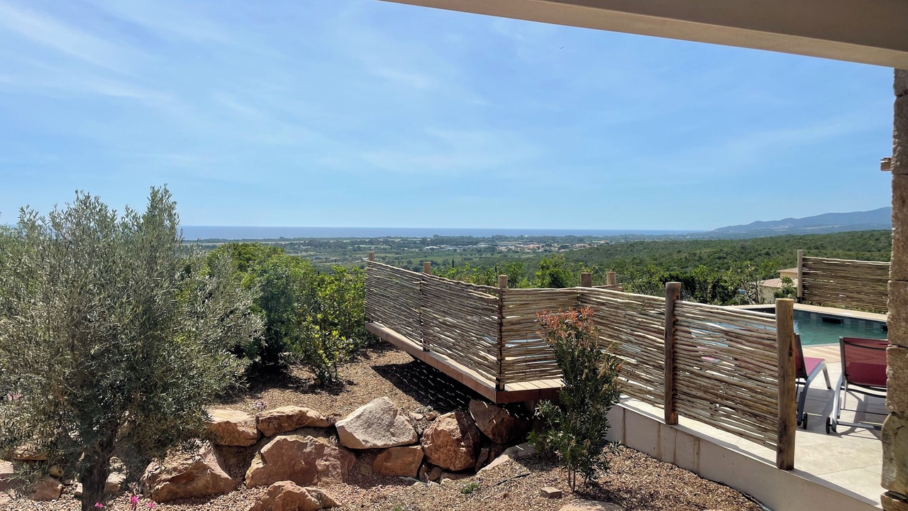 Photo of Patio Balcony in Ventiseri