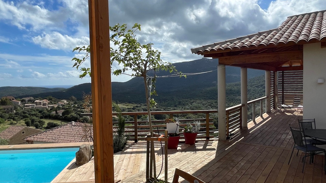 Photo of Patio Balcony in Monacia-d'Aullene