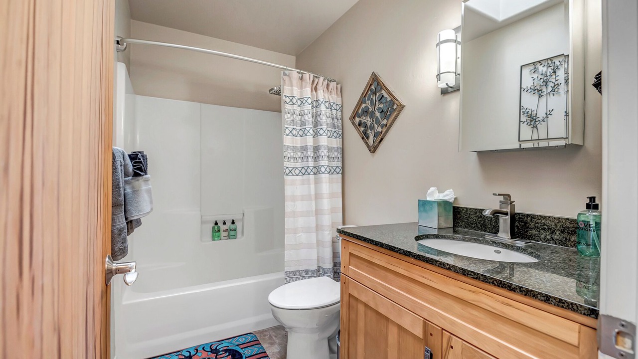 Photo of Bathroom in Cottonwood