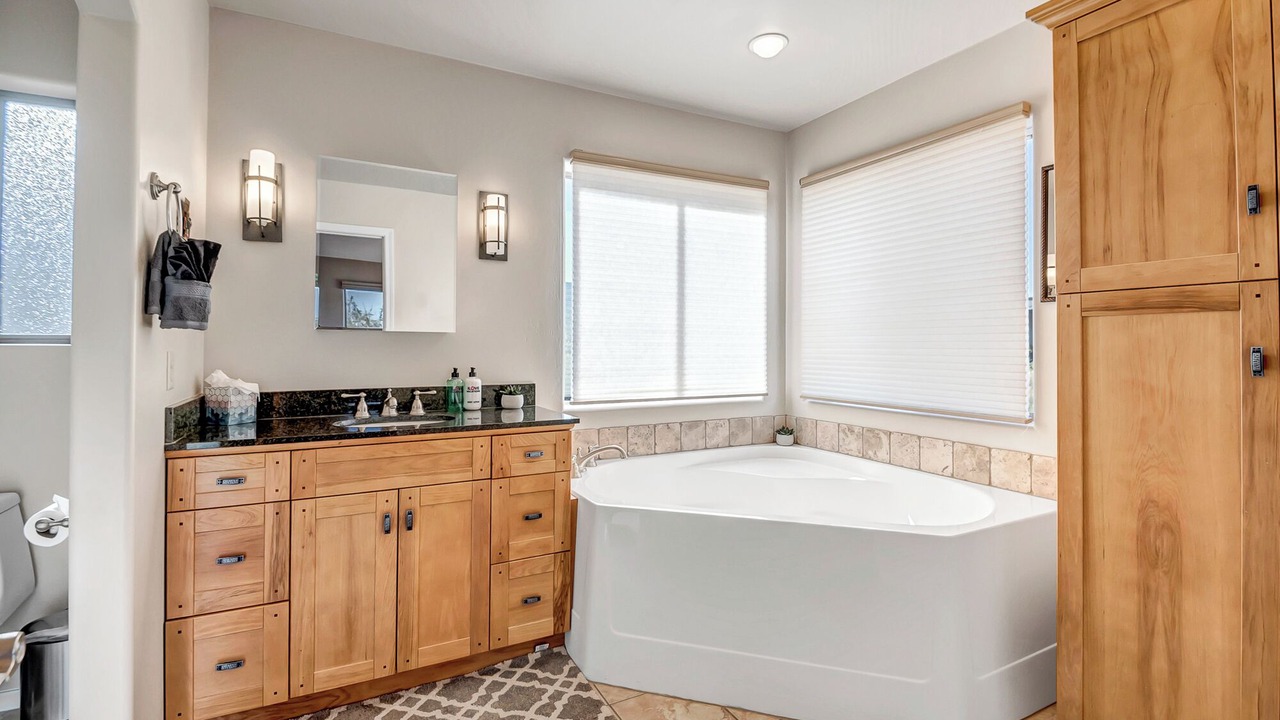 Photo of Bathroom in Cottonwood