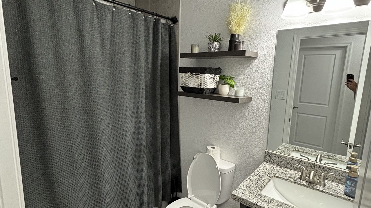 Photo of Bathroom in Yuma