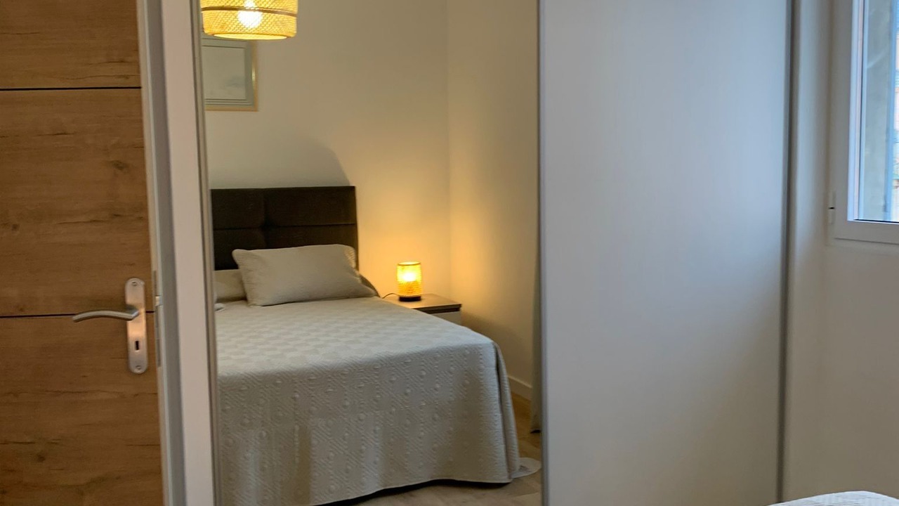 Photo of Bedroom in Bastia