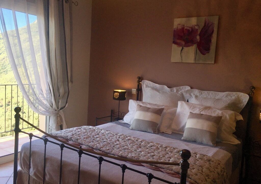 Photo of Bedroom in Arbellara