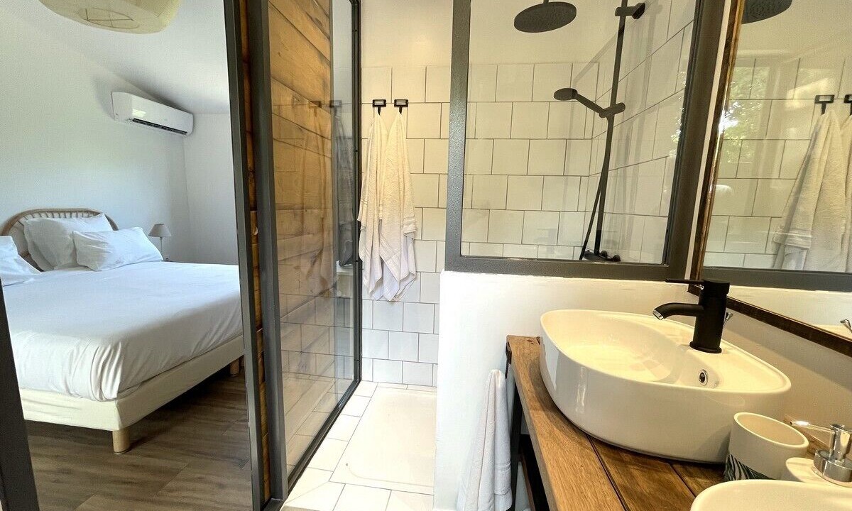 Photo of Bathroom in Bonifacio