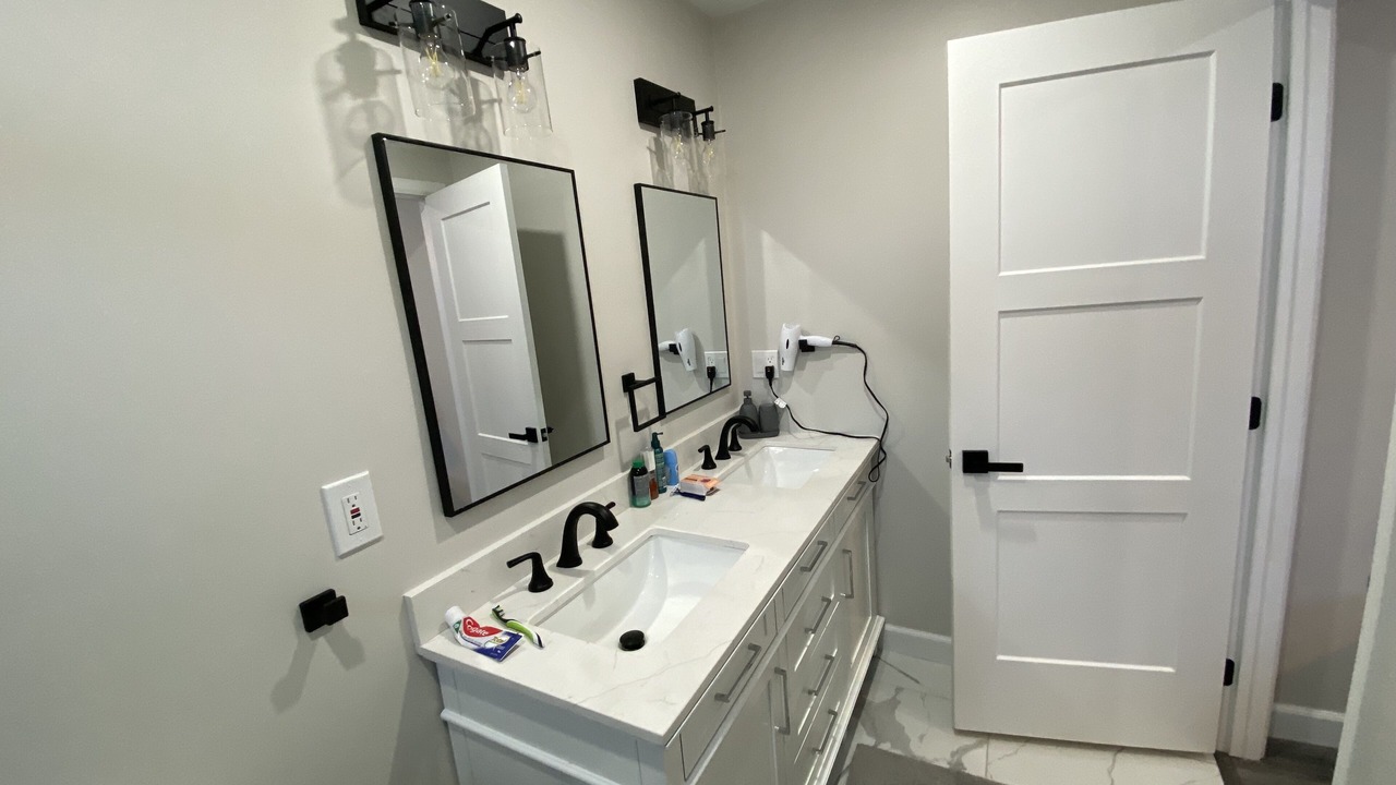 Photo of Bathroom in Maryvale