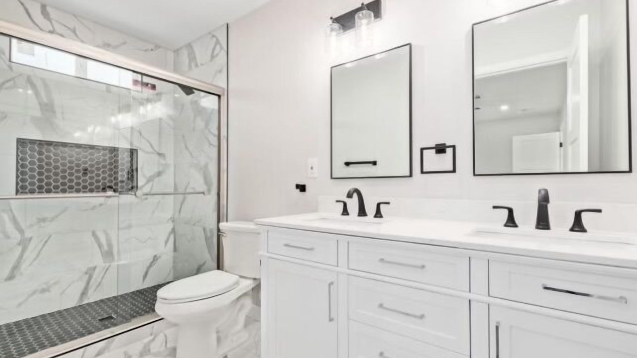 Photo of Bathroom in Maryvale