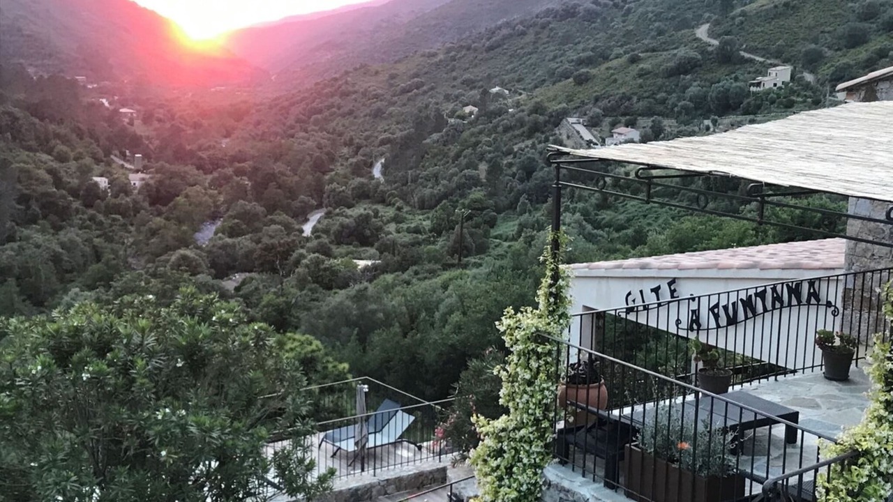 Photo of Outdoor in Manso