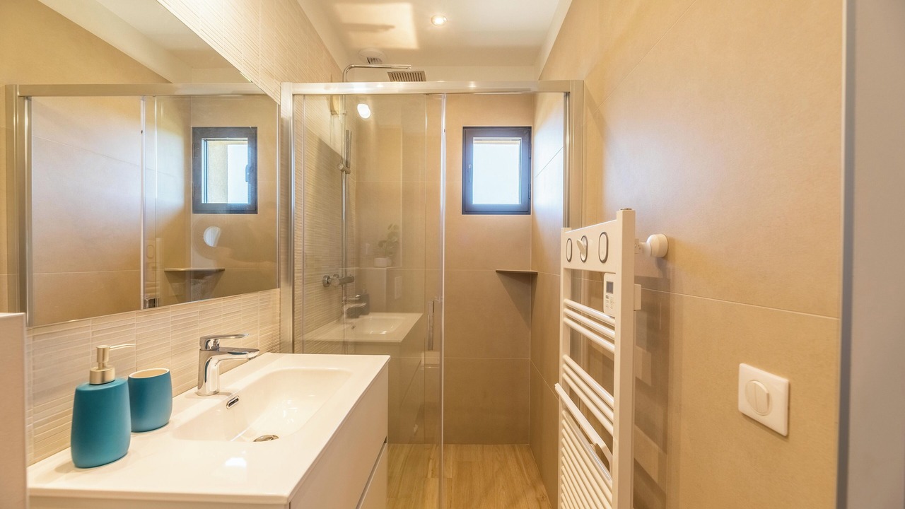 Photo of Bathroom in San-Gavino-di-Carbini
