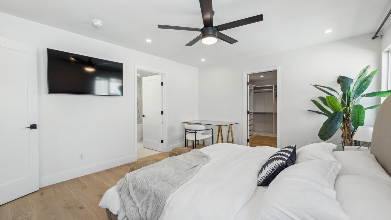 Photo of Bedroom in Raskin Estates