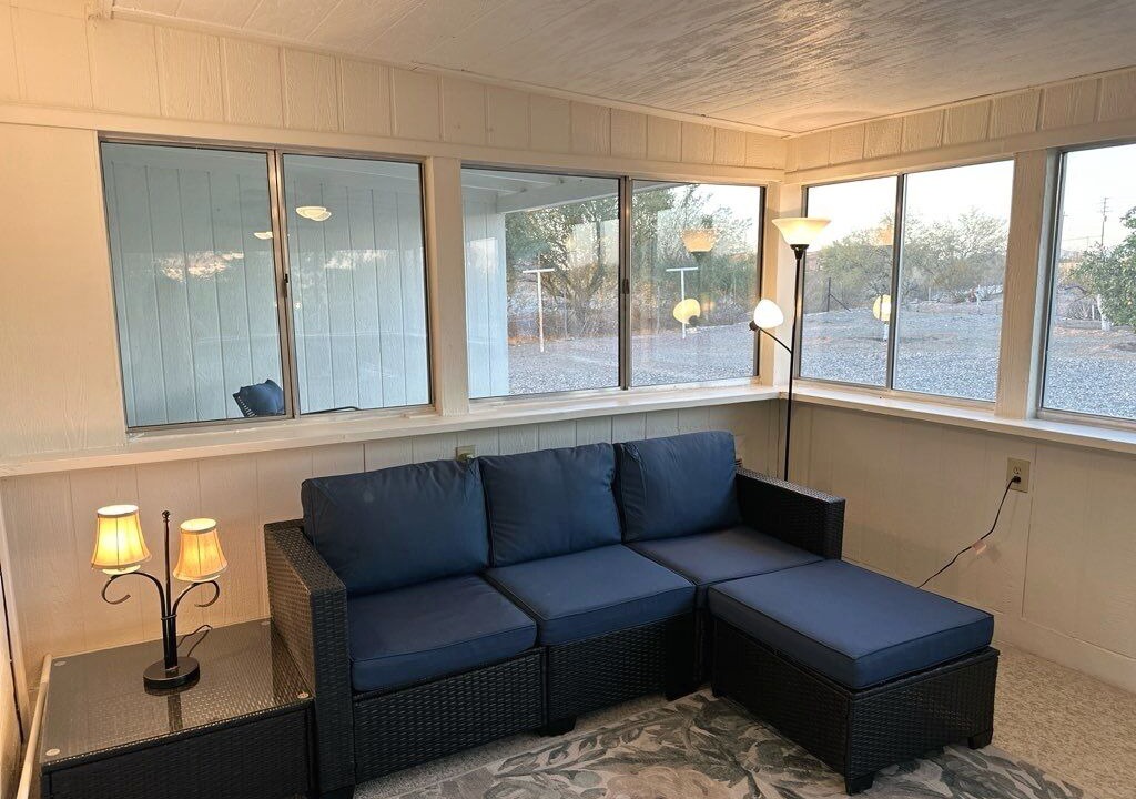 Photo of Livingroom in Surprise