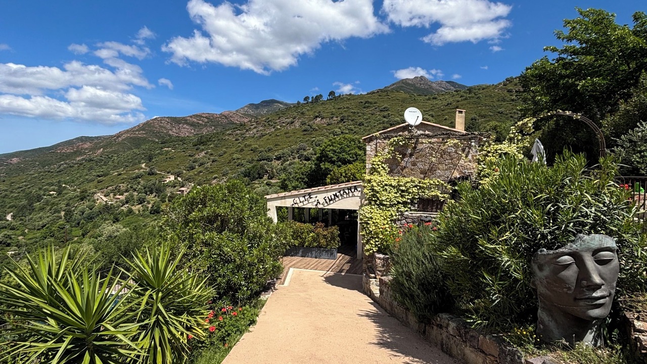 Photo of Outdoor in Manso