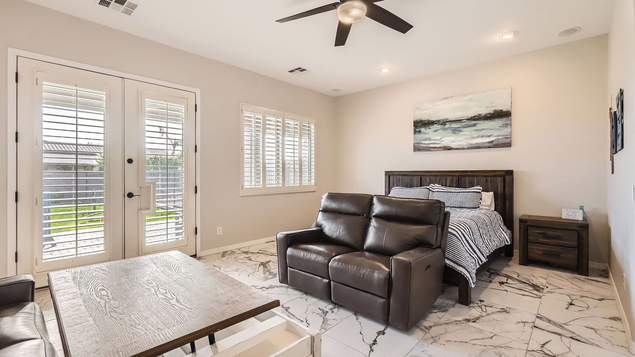 Photo of Livingroom in Missouri Ranch