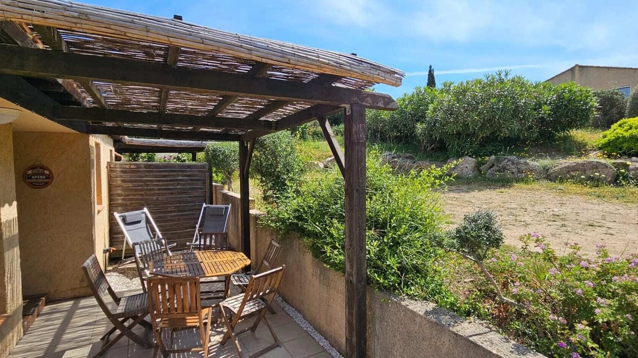 Photo of Outdoor in Serra-di-Ferro